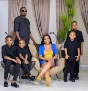 Cletus Uzoezie Oragwa (Zenco) 2 Zenco Oragwa and family